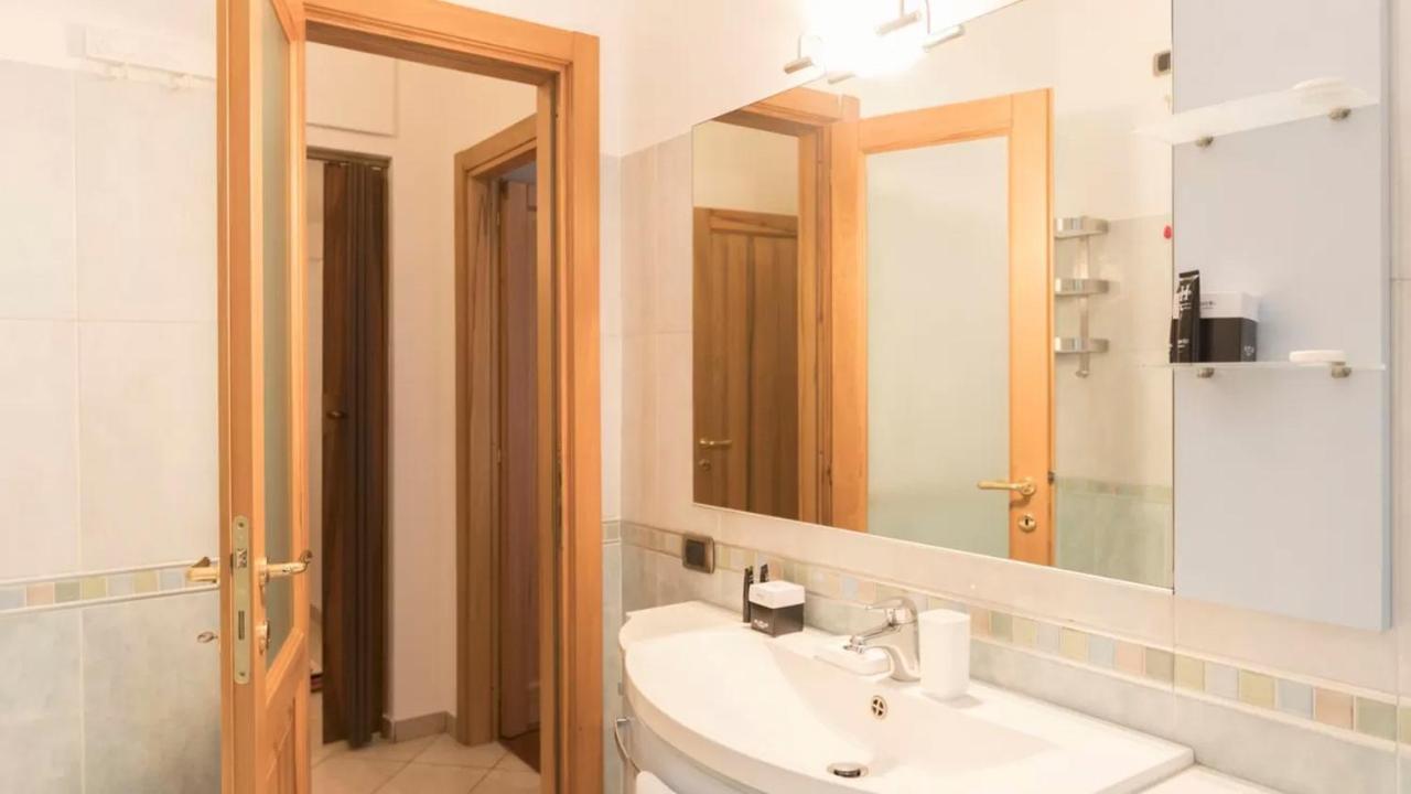 Italianway - Galleria Unione Apartment Milan Luaran gambar