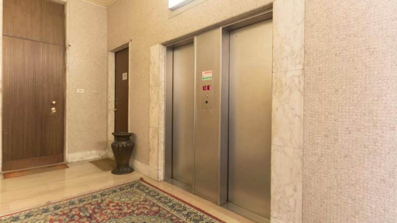 Italianway - Galleria Unione Apartment Milan Luaran gambar
