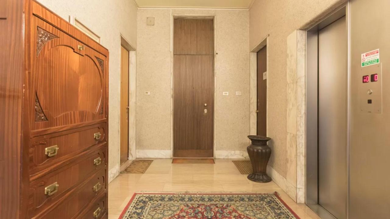 Italianway - Galleria Unione Apartment Milan Luaran gambar