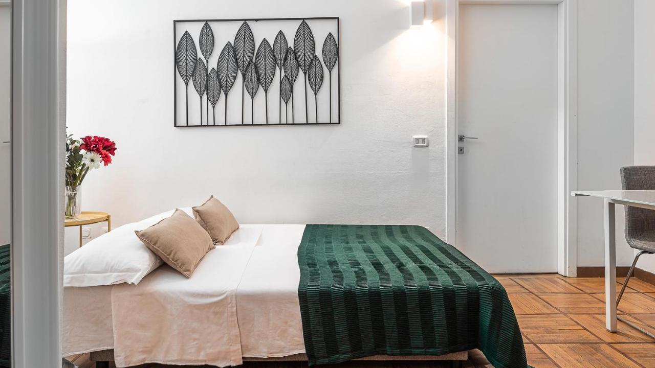 Italianway - Galleria Unione Apartment Milan Luaran gambar